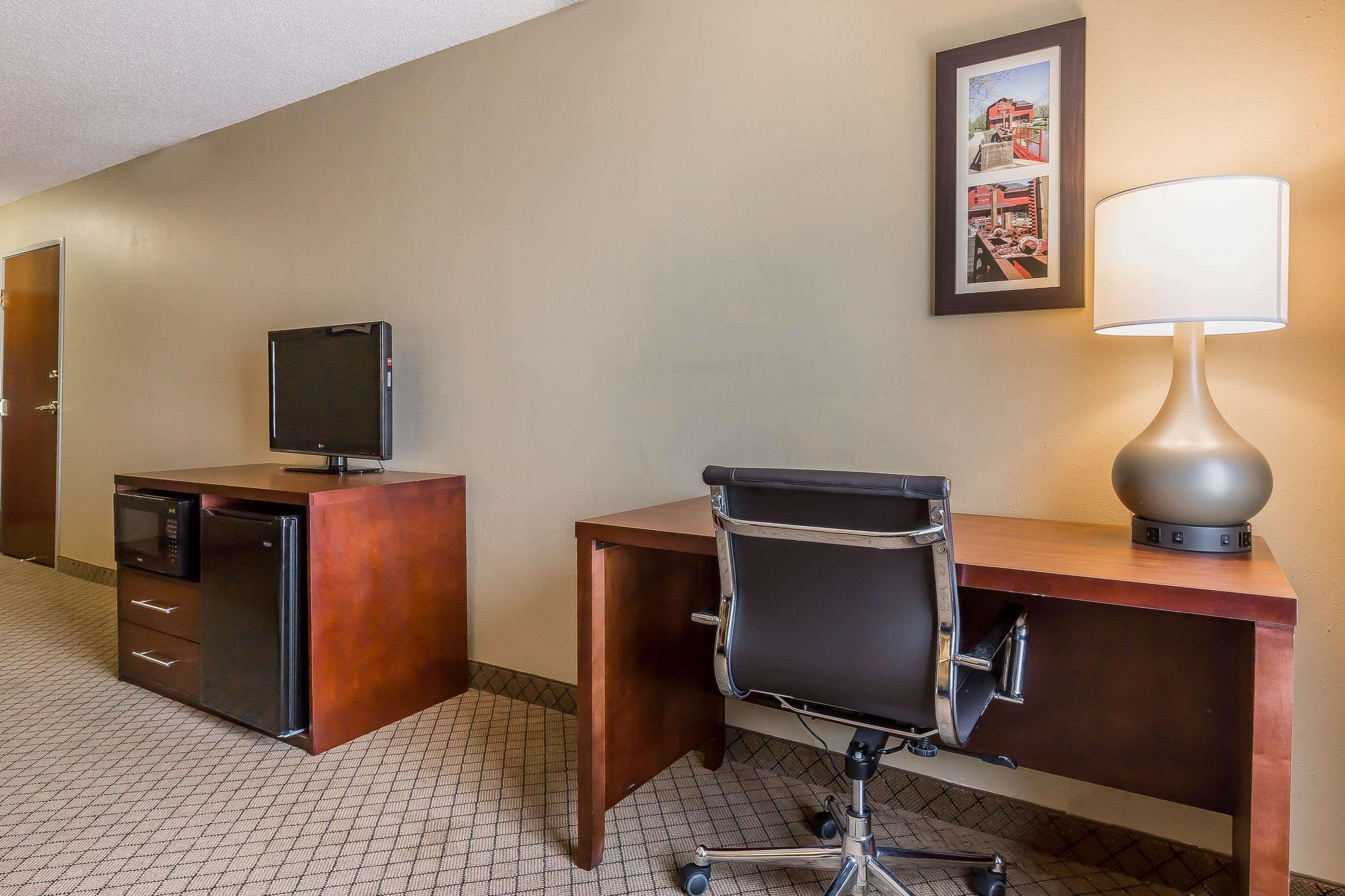 Comfort Inn & Suites Mishawaka-South Bend Eksteriør billede