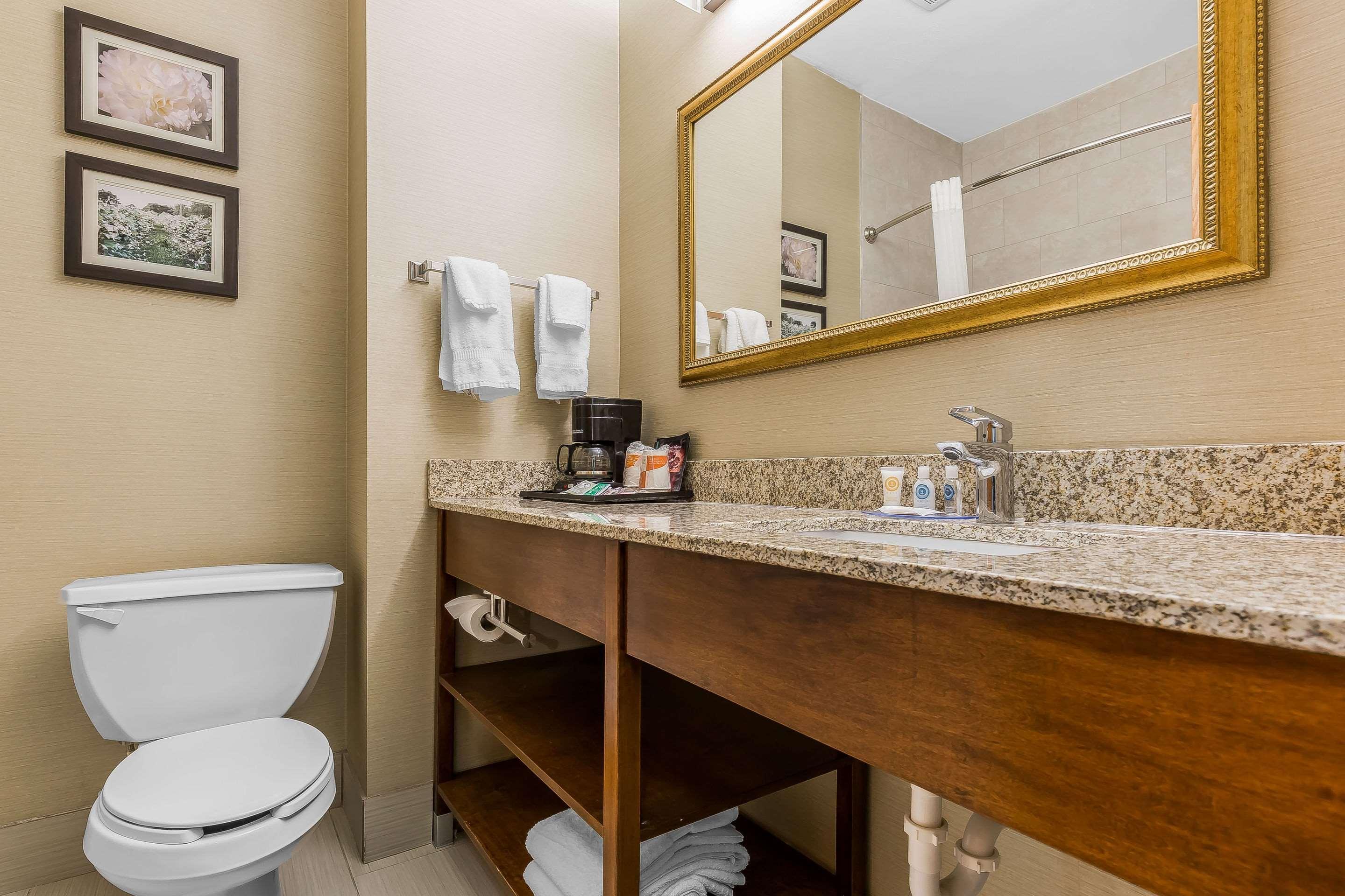 Comfort Inn & Suites Mishawaka-South Bend Eksteriør billede