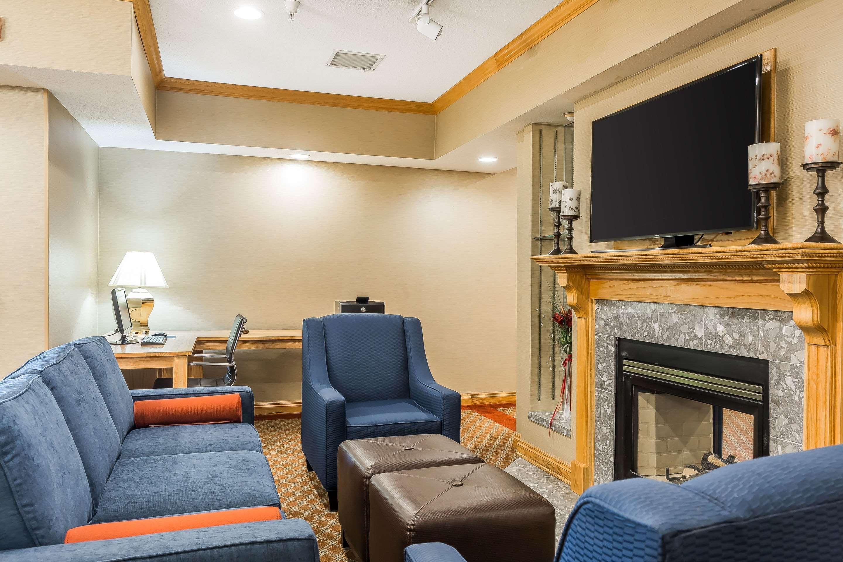 Comfort Inn & Suites Mishawaka-South Bend Eksteriør billede